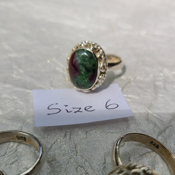 Ruby Zoisite ring sterling silver -Unique gemstone ring - Picture 12 of 16